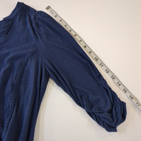 Democracy women's navy blue pullover blouse, size PM - Picture 11 of 12